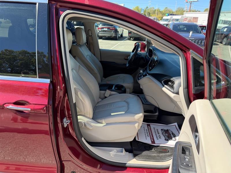 Chrysler Pacifica  2017
