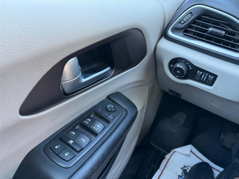 Chrysler Pacifica  2017