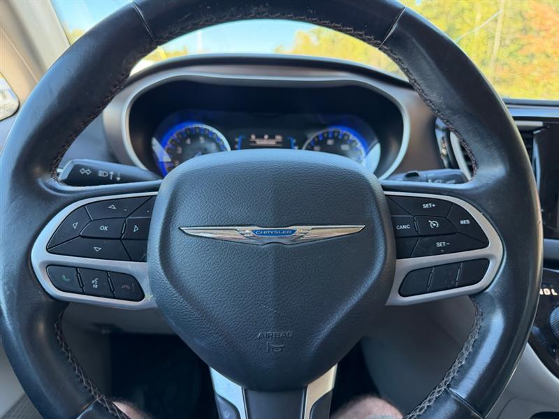 Chrysler Pacifica  2017