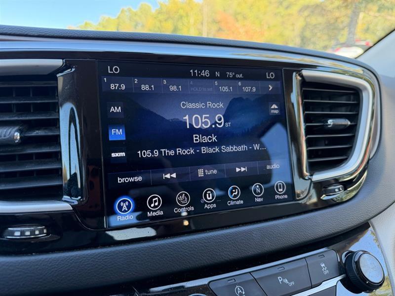 Chrysler Pacifica  2017