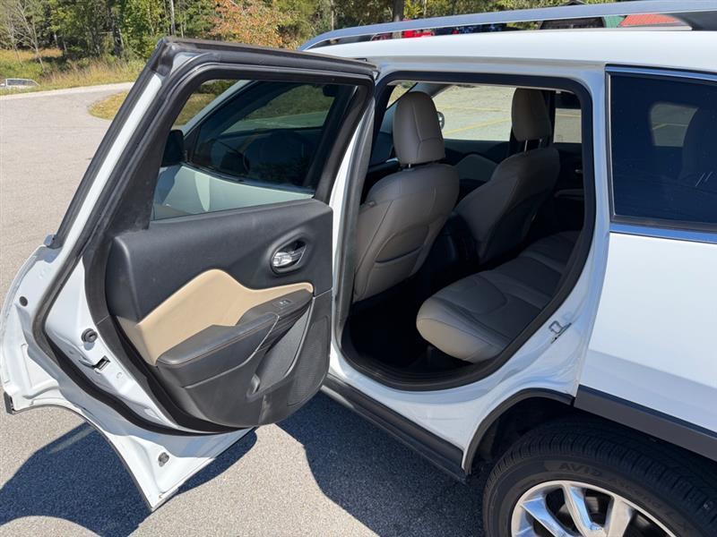 Jeep Cherokee  2015