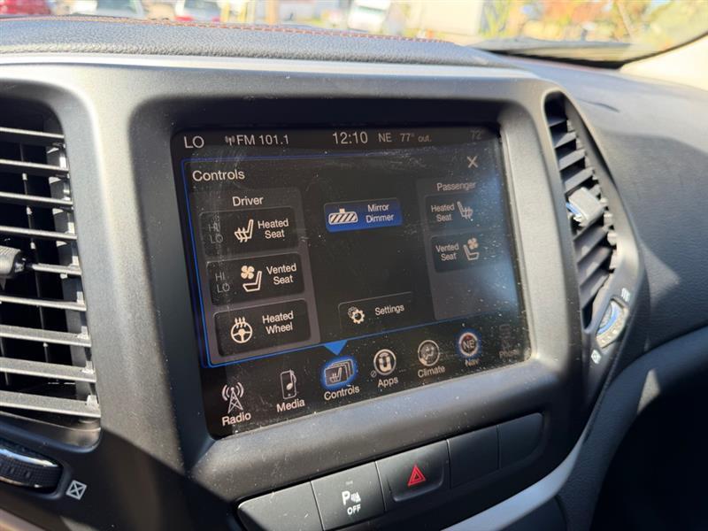 Jeep Cherokee  2015
