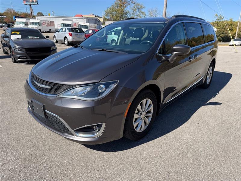 Chrysler Pacifica Touring Plus 2017