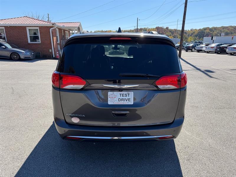 Chrysler Pacifica Touring Plus 2017