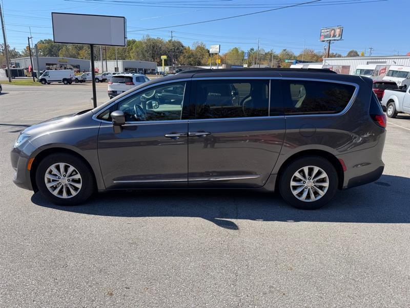 Chrysler Pacifica Touring Plus 2017