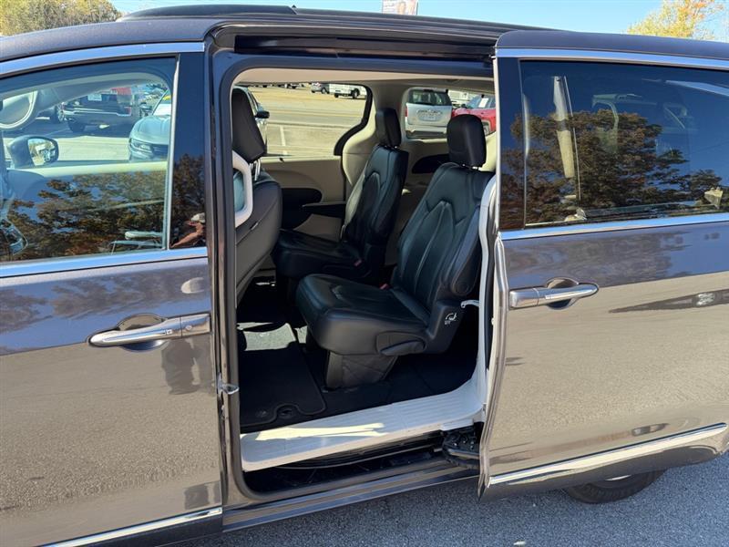 Chrysler Pacifica Touring Plus 2017