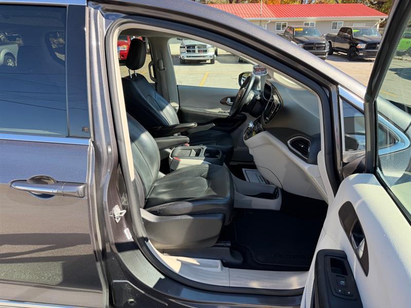 Chrysler Pacifica Touring Plus 2017