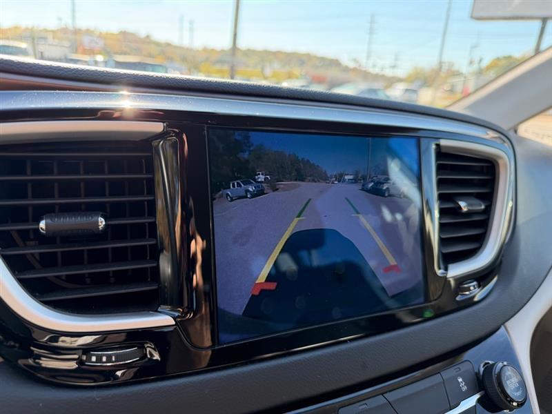 Chrysler Pacifica Touring Plus 2017