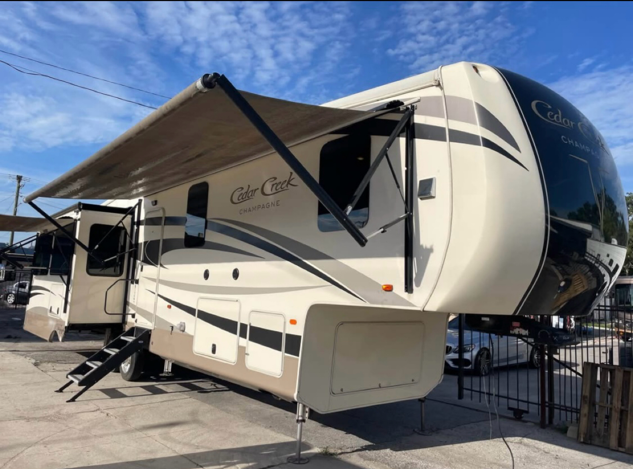 Forest River Cedar Creek  2018 Forest River Cedar Creek  2018