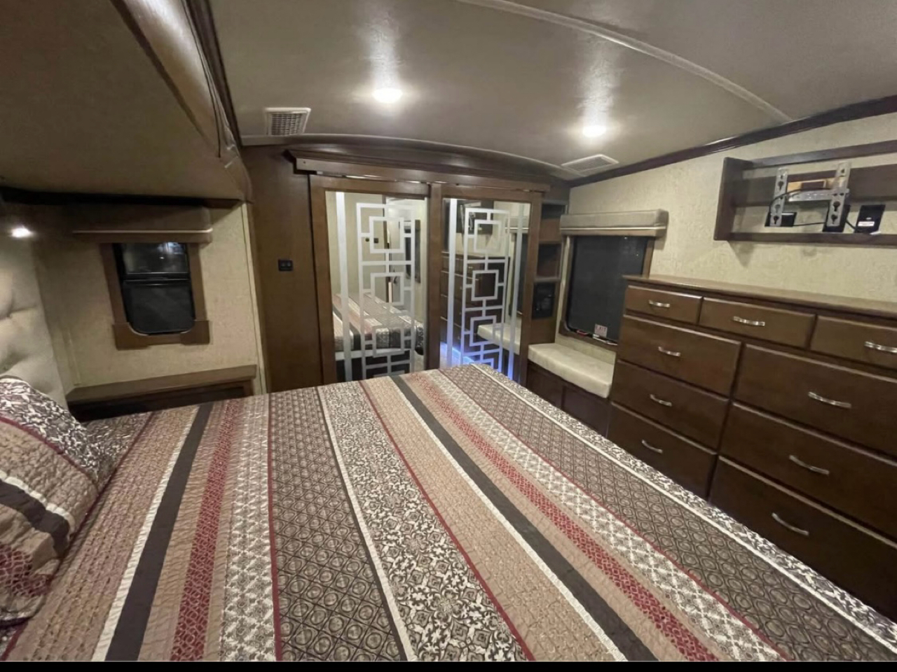 Forest River Cedar Creek  2018 Forest River Cedar Creek  2018