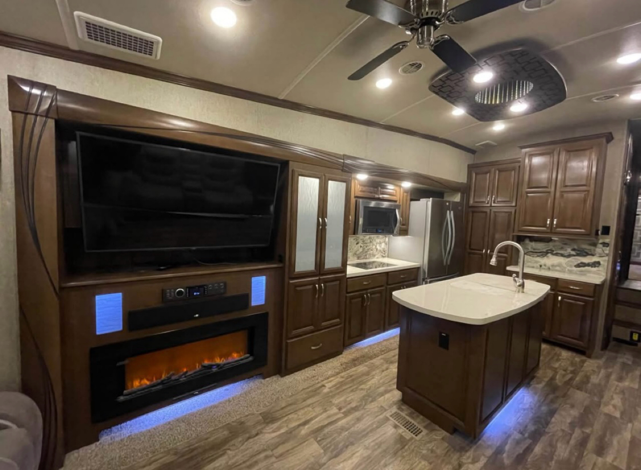 Forest River Cedar Creek  2018 Forest River Cedar Creek  2018