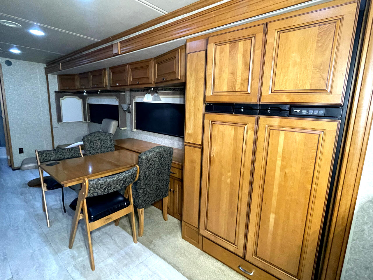 Winnebago Journey  2010 Winnebago Journey  2010