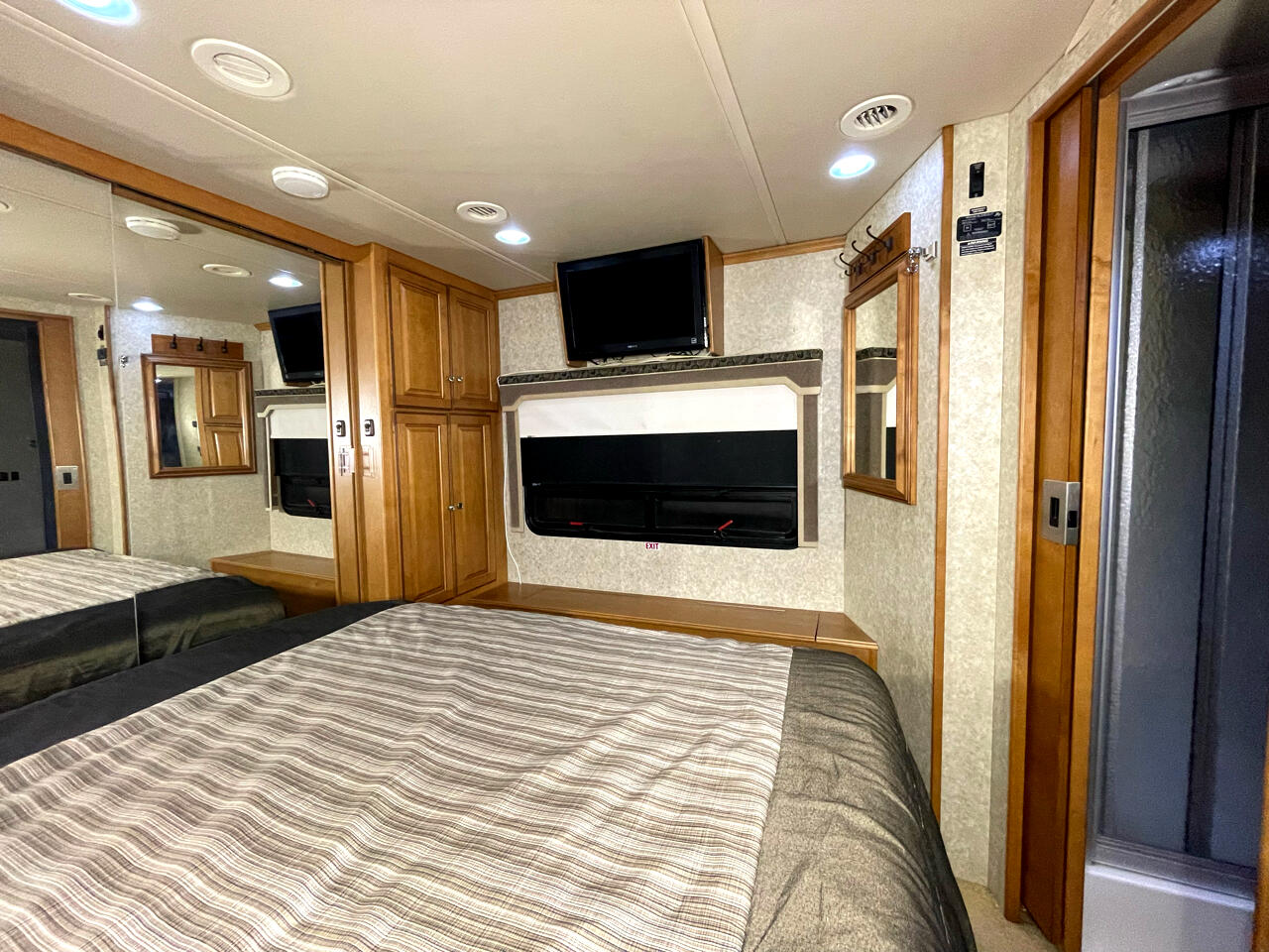 Winnebago Journey  2010 Winnebago Journey  2010