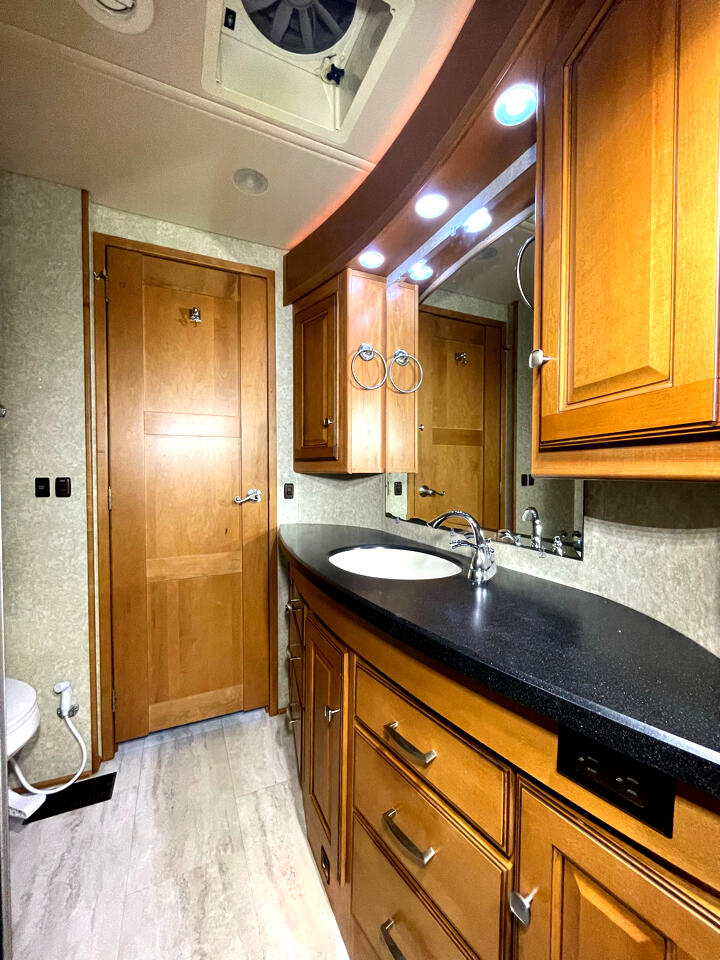 Winnebago Journey  2010 Winnebago Journey  2010