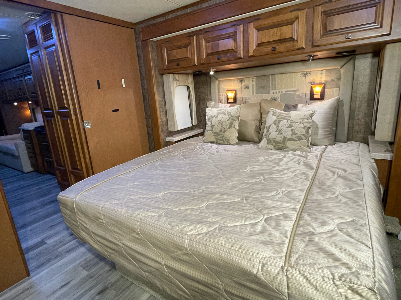 Tiffin Motorhomes Allegro  2011 Tiffin Motorhomes Allegro  2011