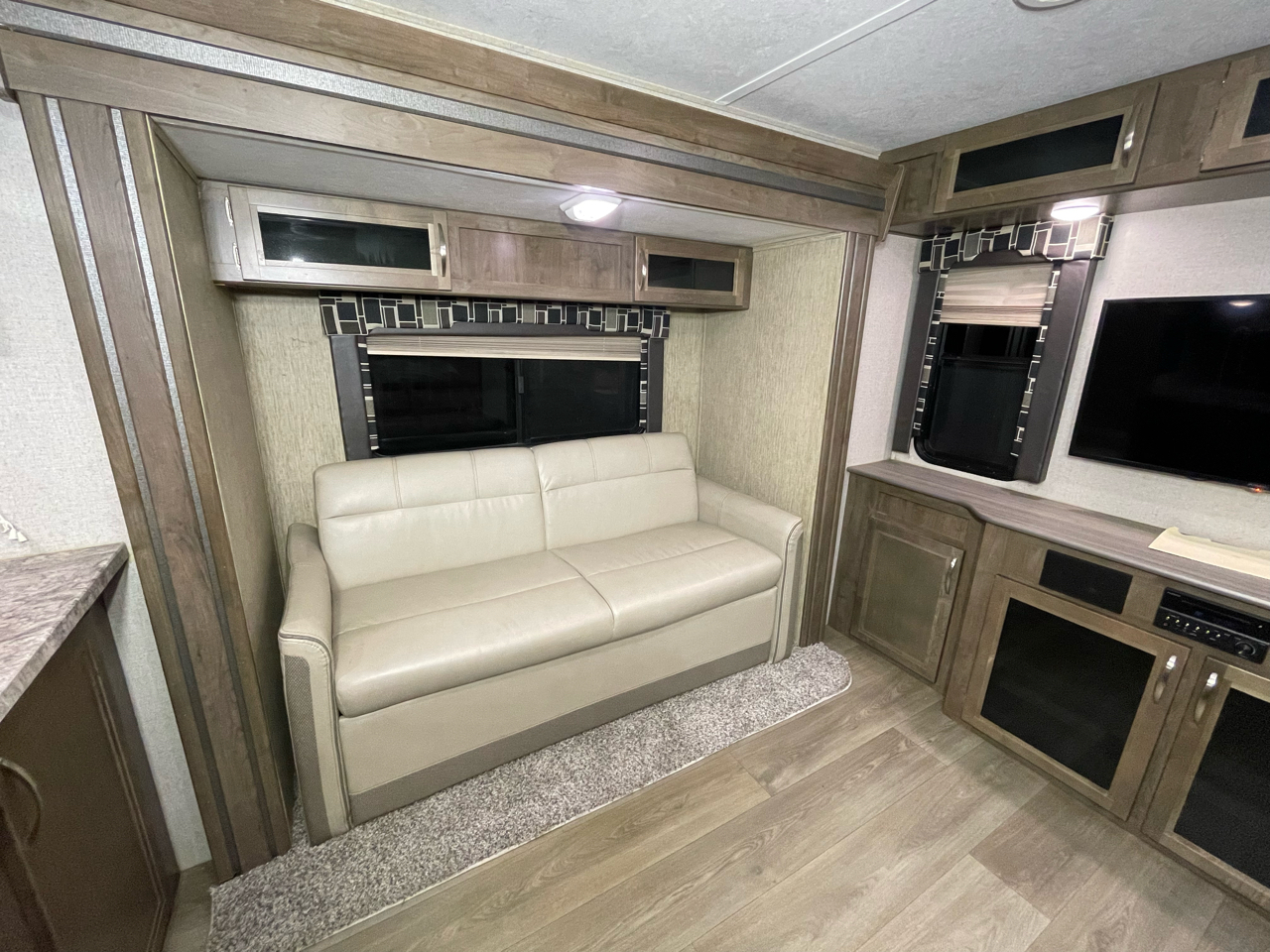 Coleman Travel Trailer  2019 Coleman Travel Trailer  2019