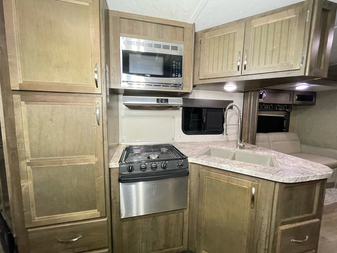 Coleman Travel Trailer  2019 Coleman Travel Trailer  2019