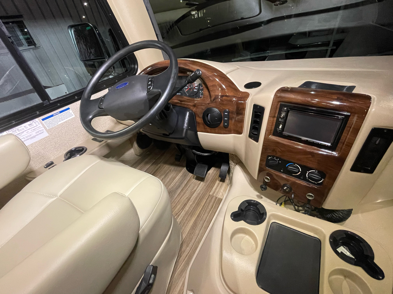 Thor Motor Coach A.C.E.  2017 Thor Motor Coach A.C.E.  2017