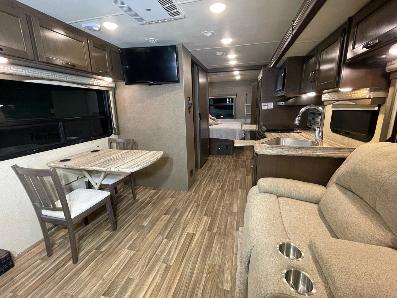 Thor Motor Coach A.C.E.  2017 Thor Motor Coach A.C.E.  2017