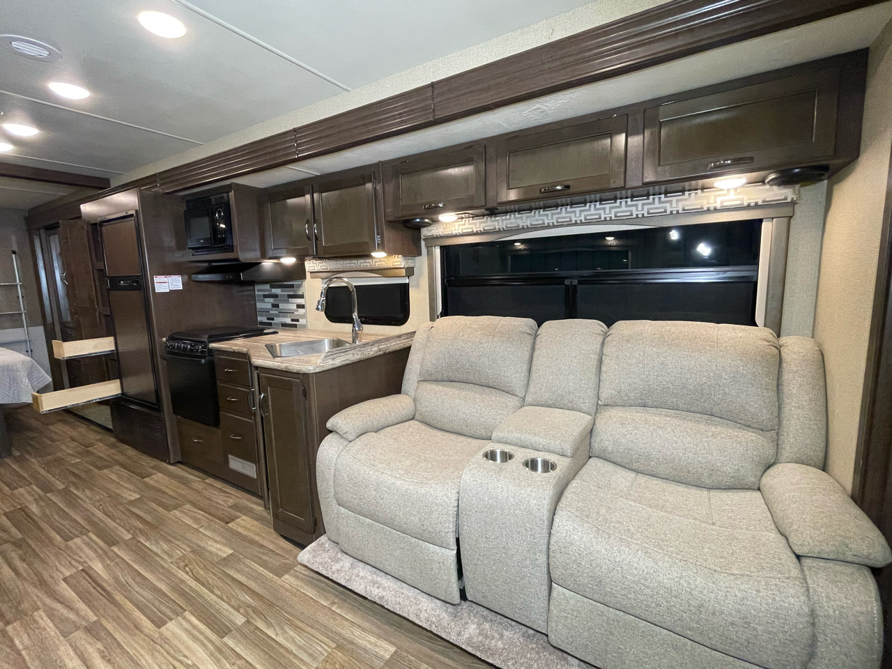 Thor Motor Coach A.C.E.  2017 Thor Motor Coach A.C.E.  2017