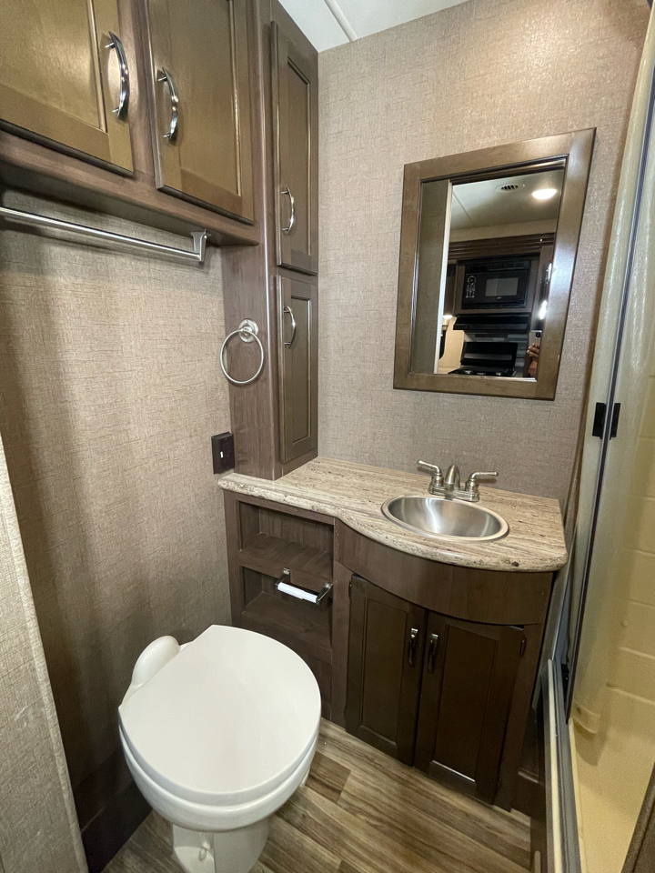 Thor Motor Coach A.C.E.  2017 Thor Motor Coach A.C.E.  2017