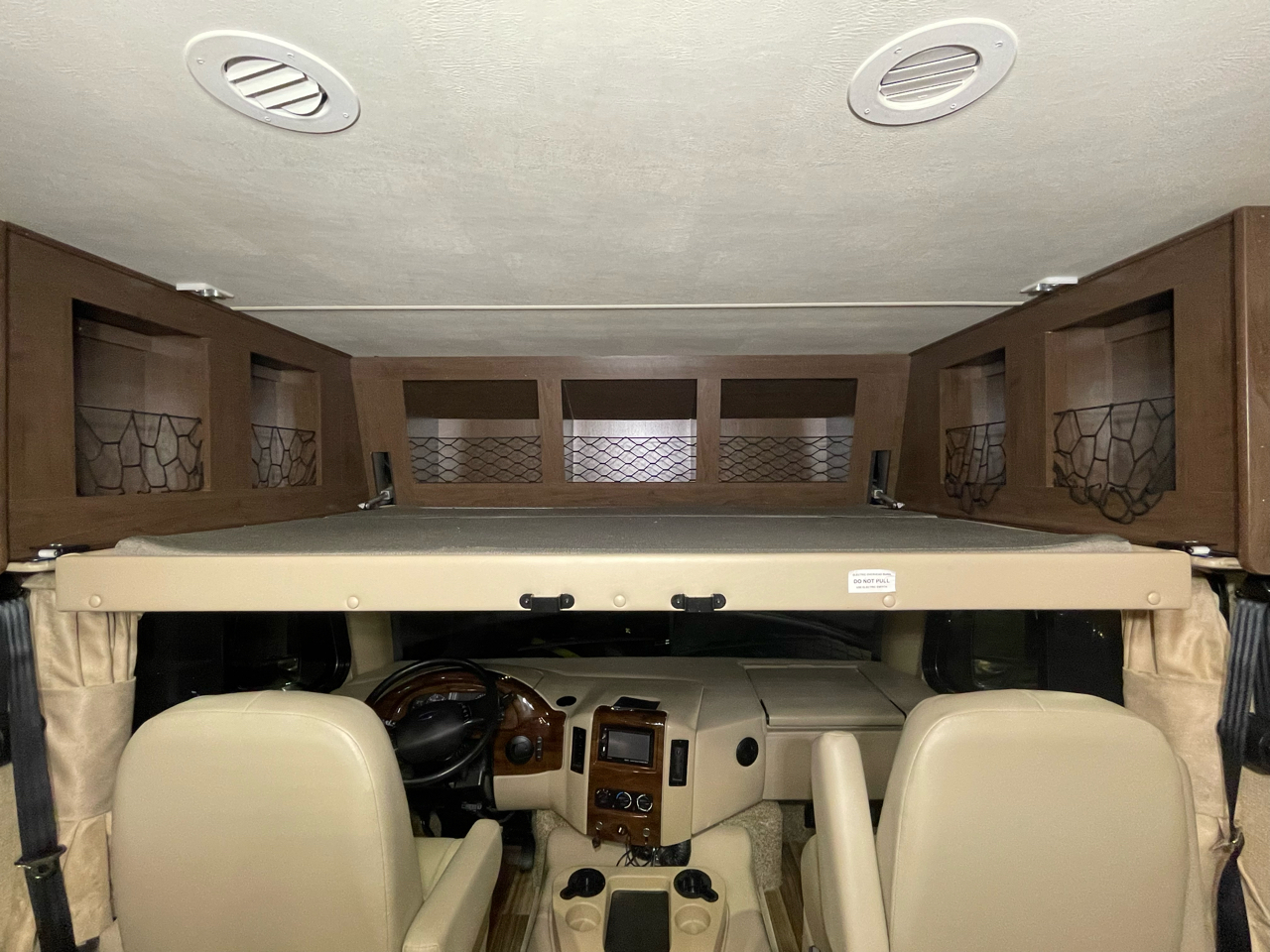 Thor Motor Coach A.C.E.  2017 Thor Motor Coach A.C.E.  2017