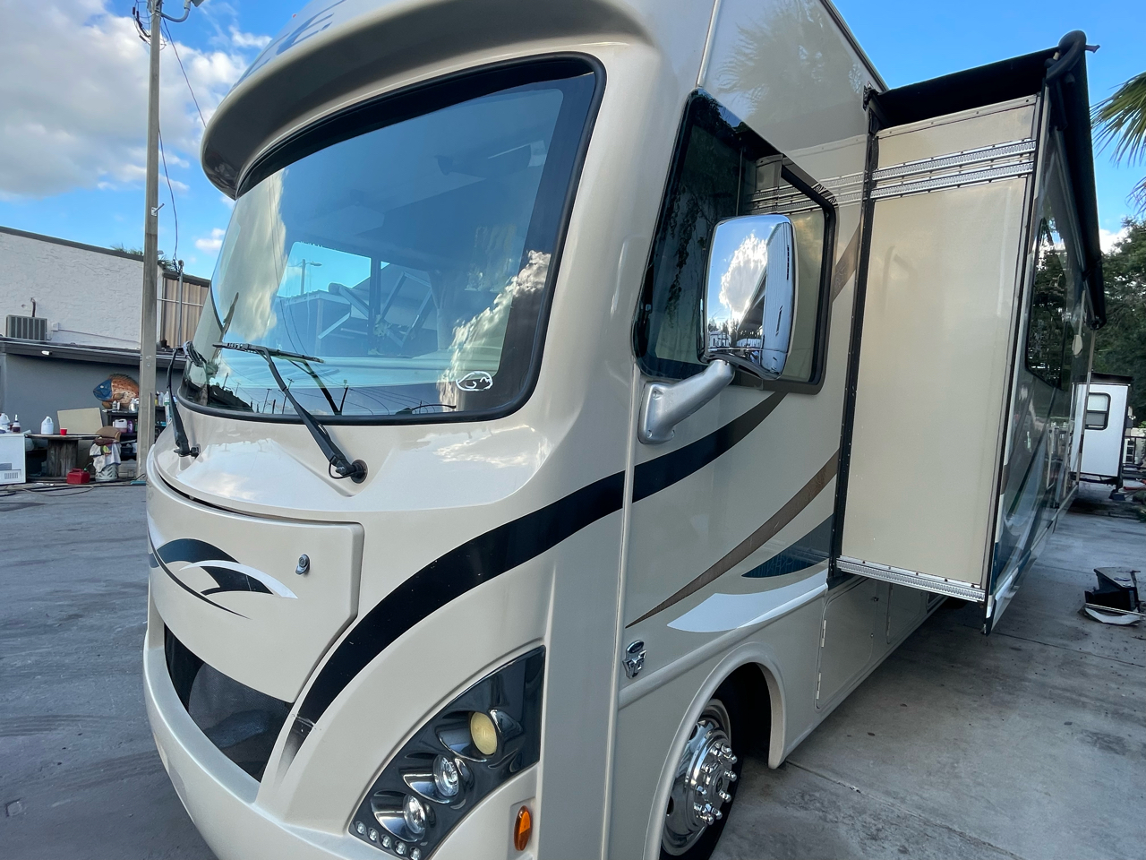 Thor Motor Coach A.C.E.  2017 Thor Motor Coach A.C.E.  2017