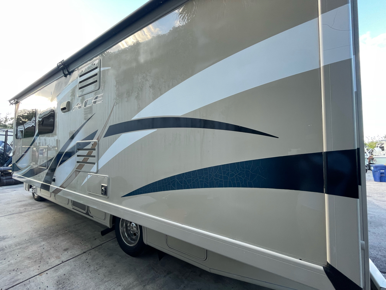 Thor Motor Coach A.C.E.  2017 Thor Motor Coach A.C.E.  2017