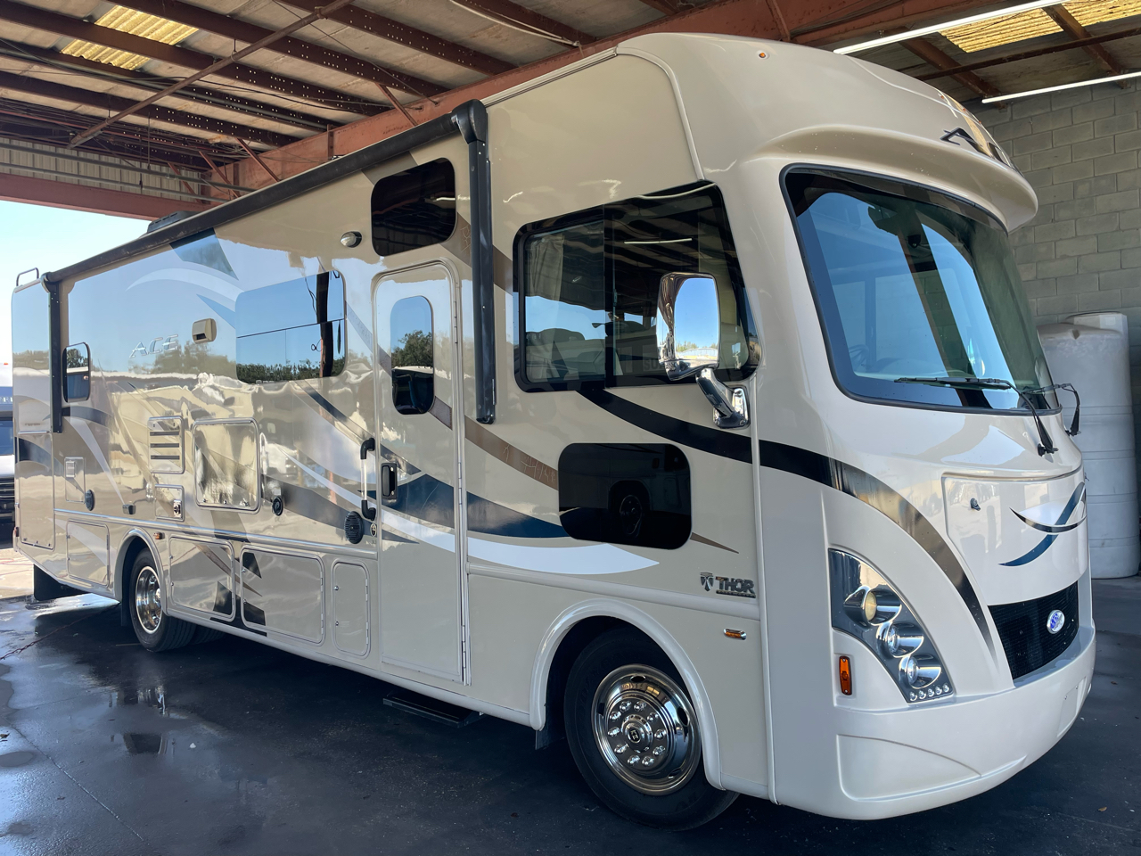 Thor Motor Coach A.C.E.  2017 Thor Motor Coach A.C.E.  2017