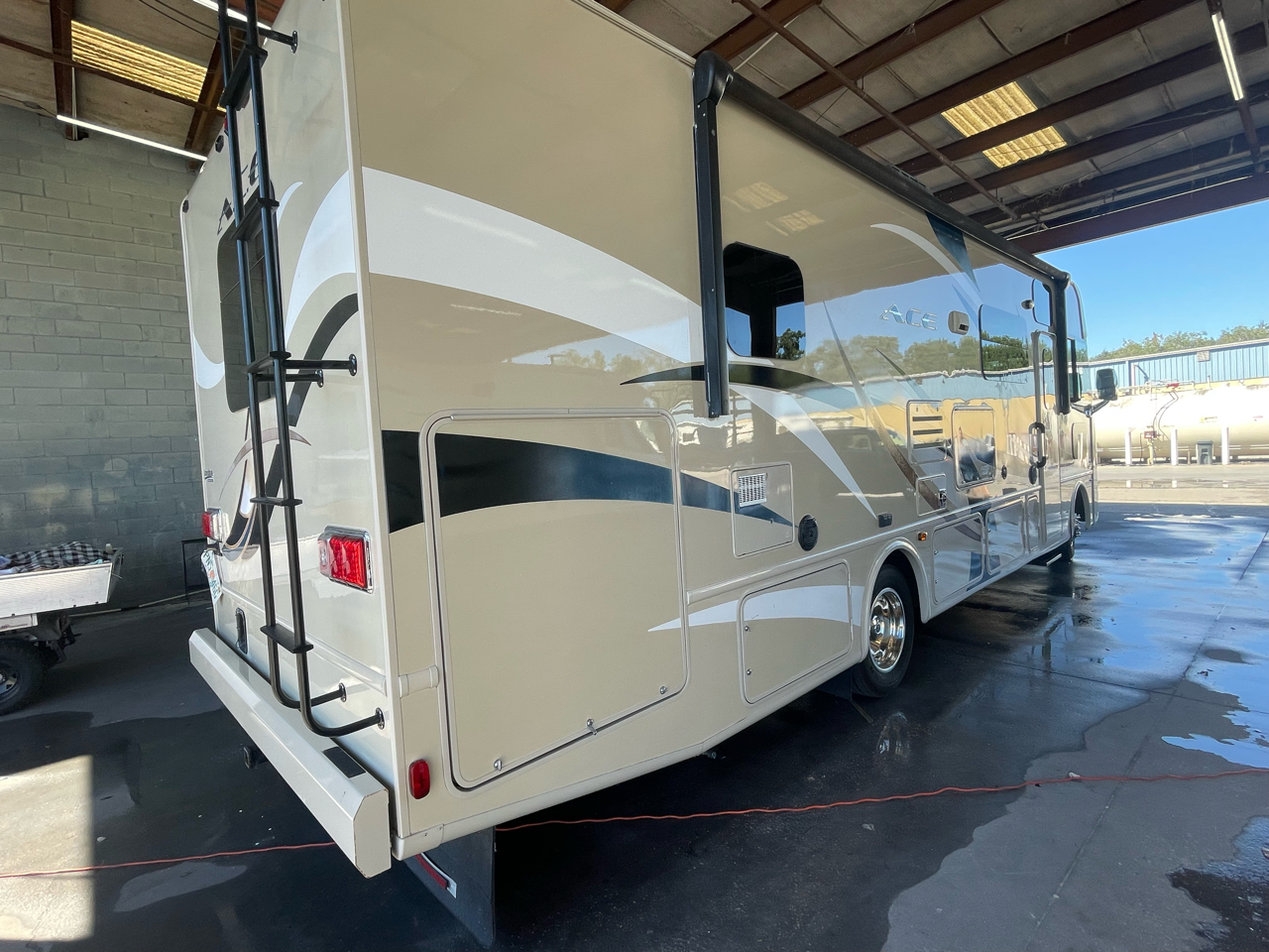 Thor Motor Coach A.C.E.  2017 Thor Motor Coach A.C.E.  2017