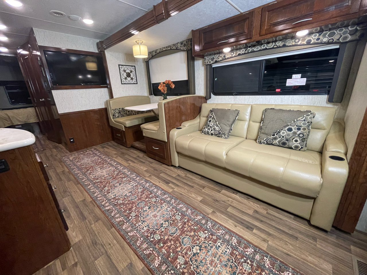 Coachmen Mirada  2019 Coachmen Mirada  2019