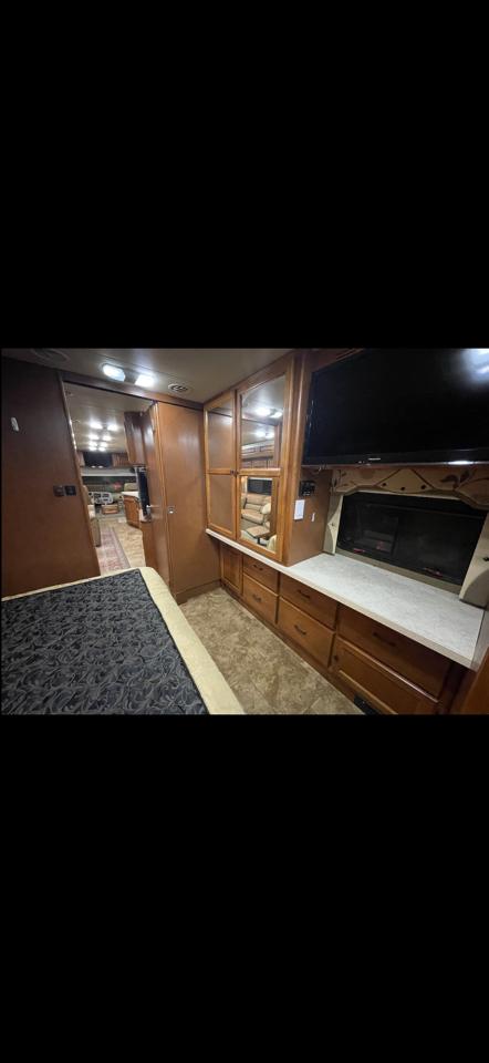 Tiffin Motorhomes Allegro  2013