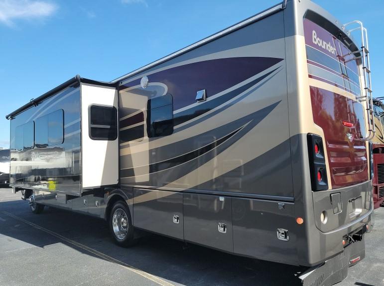 Fleetwood Bounder  2016