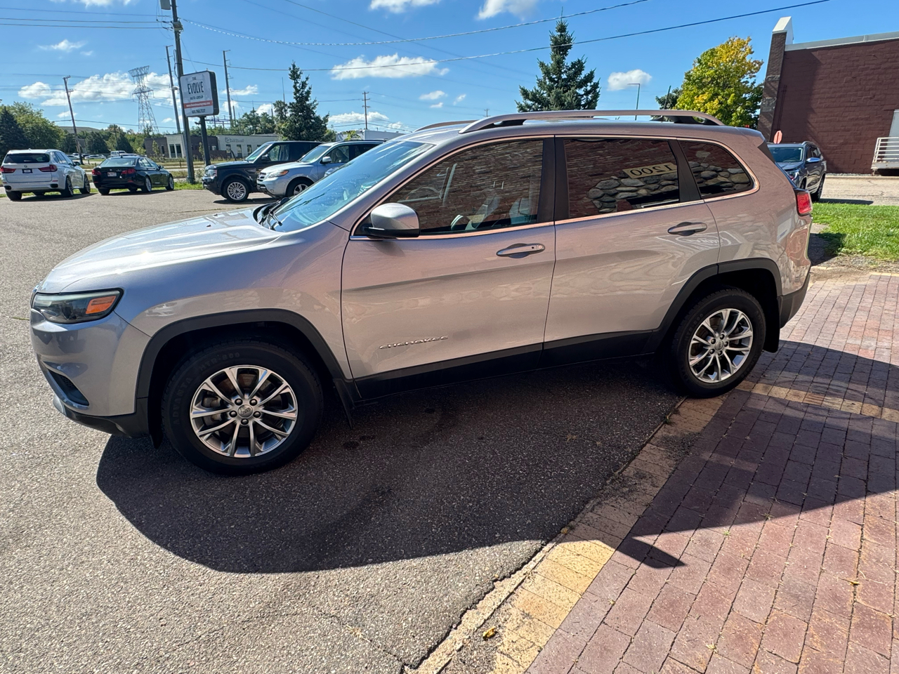 Jeep Cherokee Latitude Plus 4WD 2019 Jeep Cherokee Latitude Plus 4WD 2019