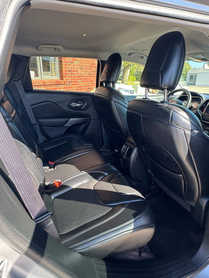 Jeep Cherokee Latitude Plus 4WD 2019 Jeep Cherokee Latitude Plus 4WD 2019