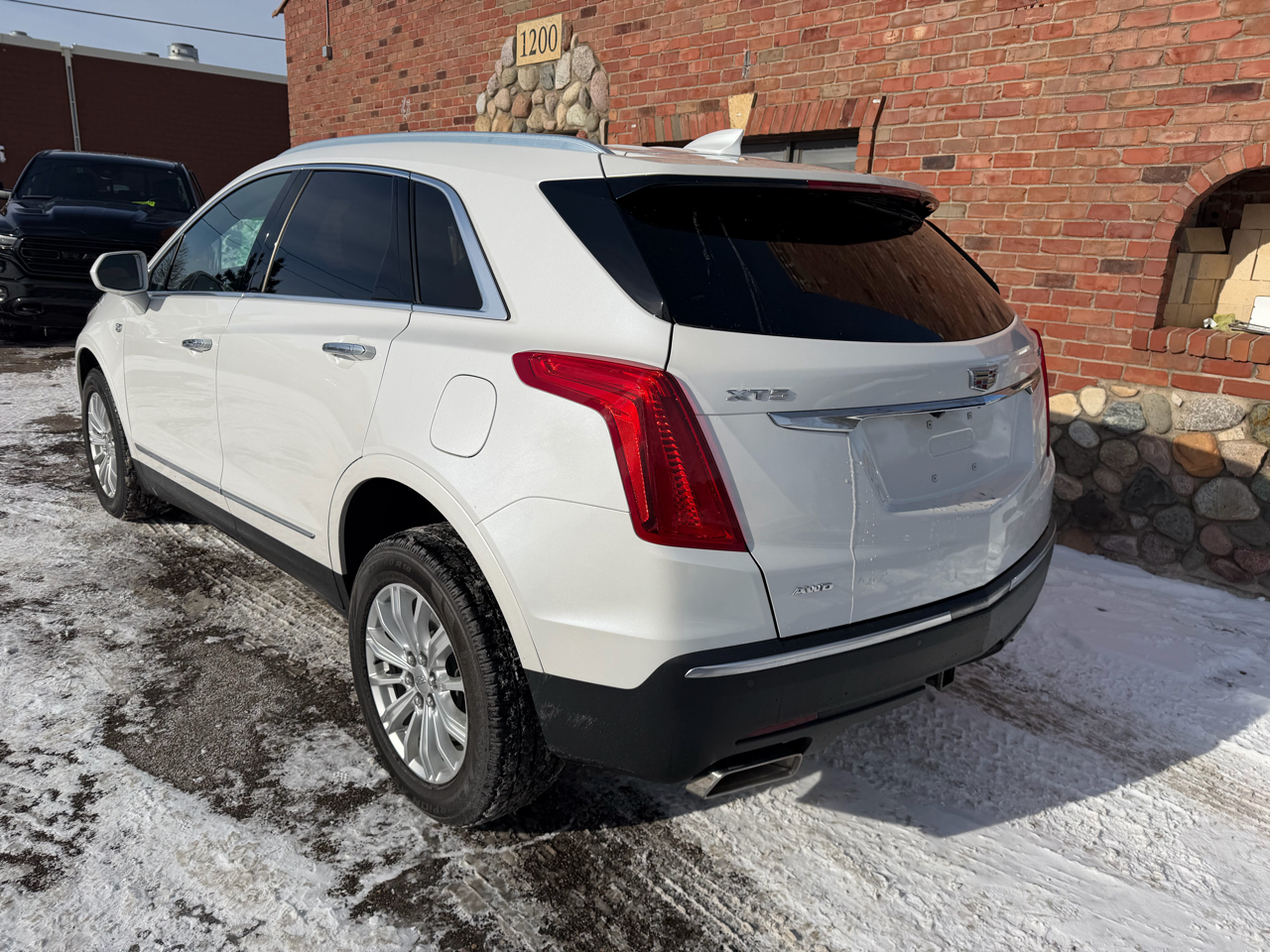 Cadillac XT5 Base AWD 2018