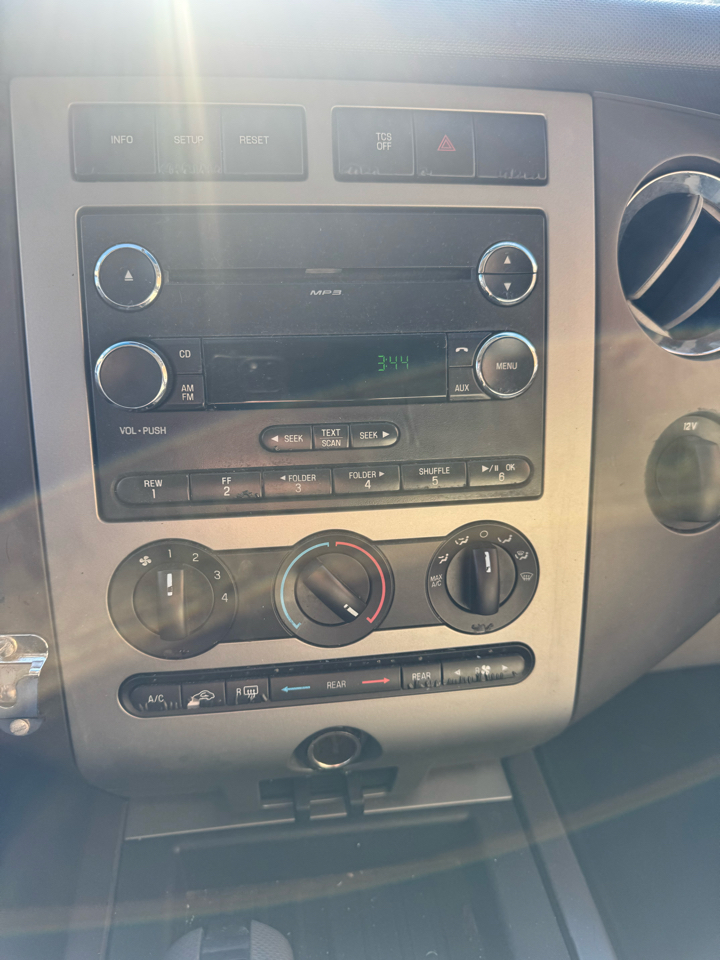 Ford Expedition EL King Ranch 4WD 2014 Ford Expedition EL King Ranch 4WD 2014
