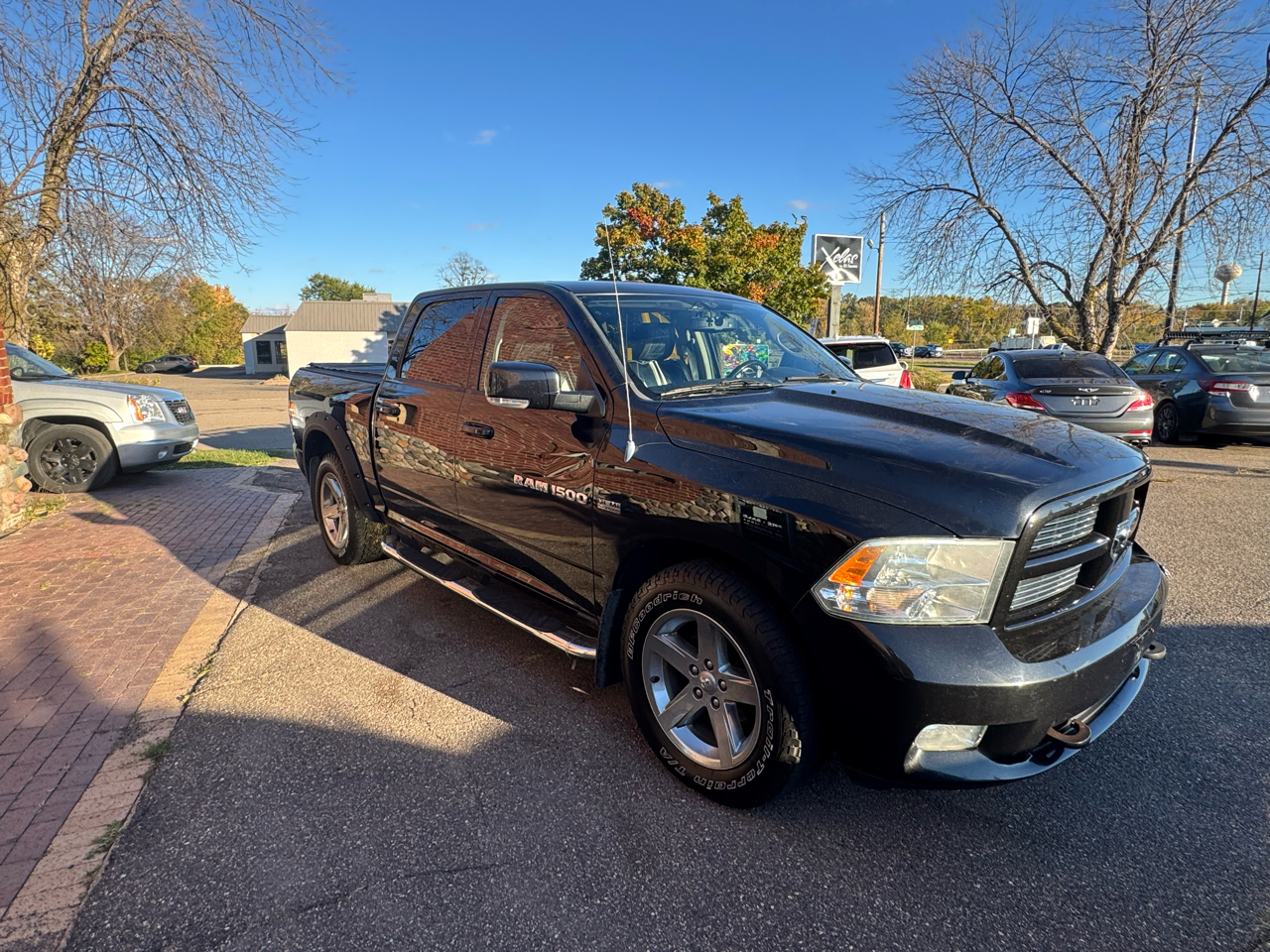 RAM 1500 ST Crew Cab 4WD 2011 RAM 1500 ST Crew Cab 4WD 2011