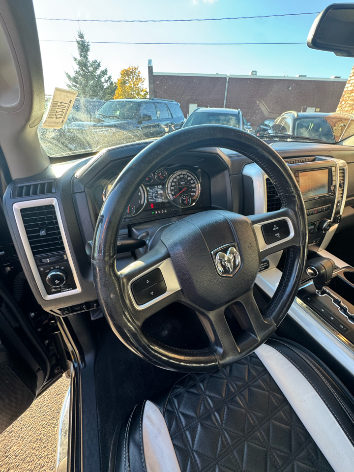 RAM 1500 ST Crew Cab 4WD 2011 RAM 1500 ST Crew Cab 4WD 2011