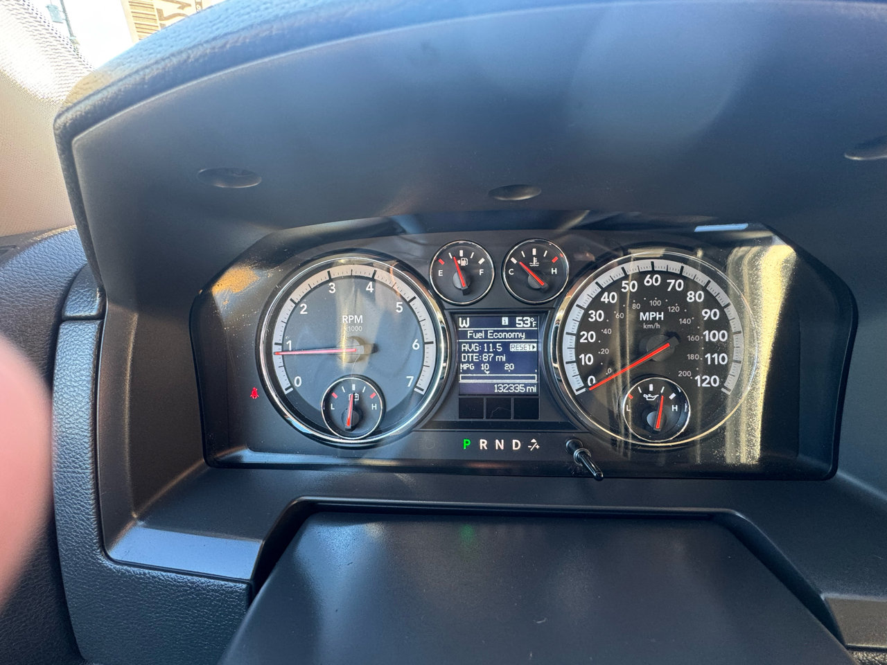 RAM 1500 ST Crew Cab 4WD 2011 RAM 1500 ST Crew Cab 4WD 2011