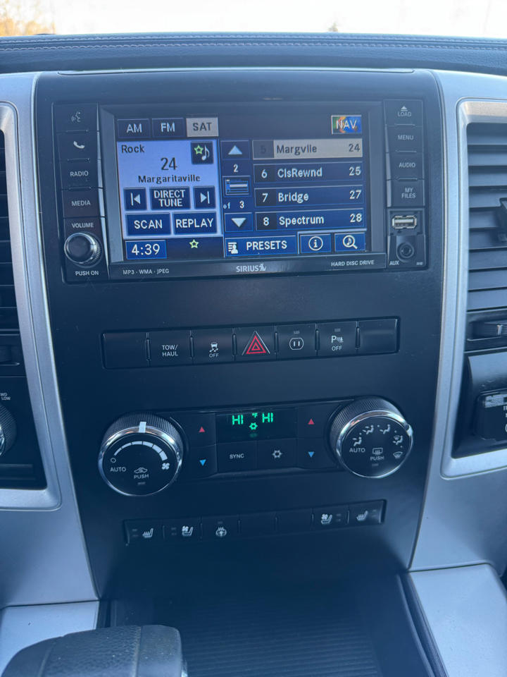 RAM 1500 ST Crew Cab 4WD 2011 RAM 1500 ST Crew Cab 4WD 2011