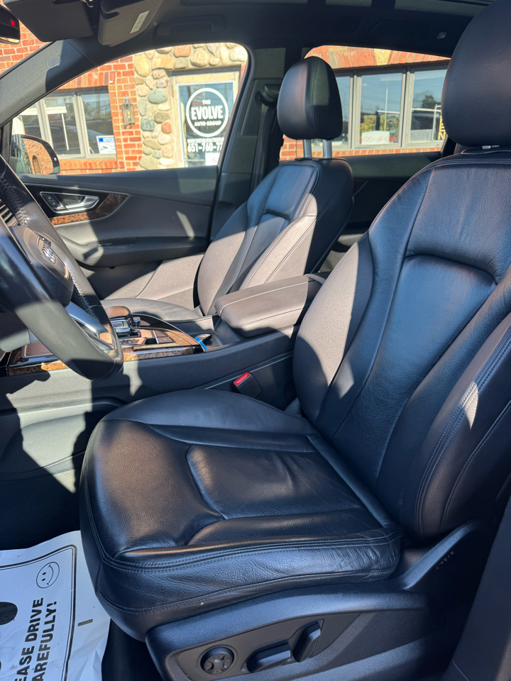 Audi Q7 3.0 Premium Plus quattro 2017 Audi Q7 3.0 Premium Plus quattro 2017