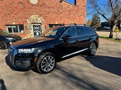 2017 Audi Q7  2017 Audi Q7