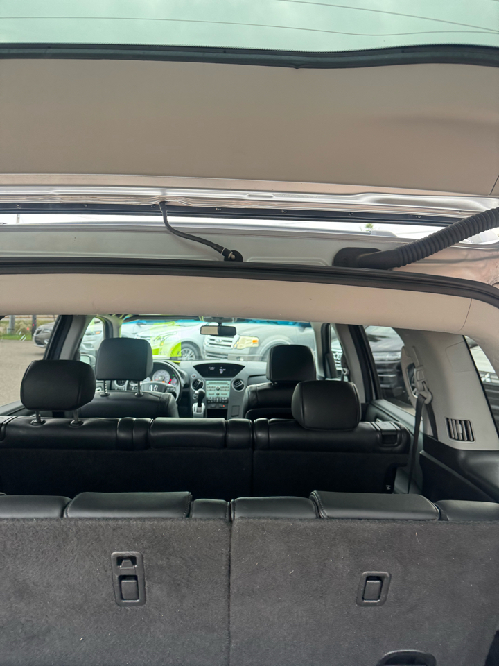 Honda Pilot EX-L 4WD 5-Spd AT 2011 Honda Pilot EX-L 4WD 5-Spd AT 2011