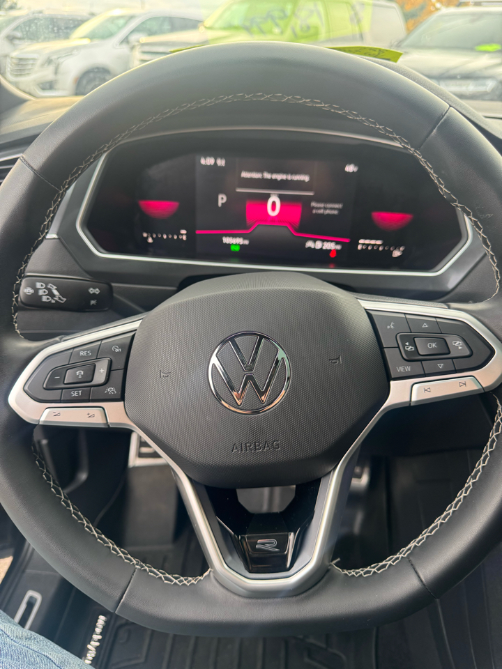 Volkswagen Tiguan SE R-Line Black 4MOTION 2023 Volkswagen Tiguan SE R-Line Black 4MOTION 2023