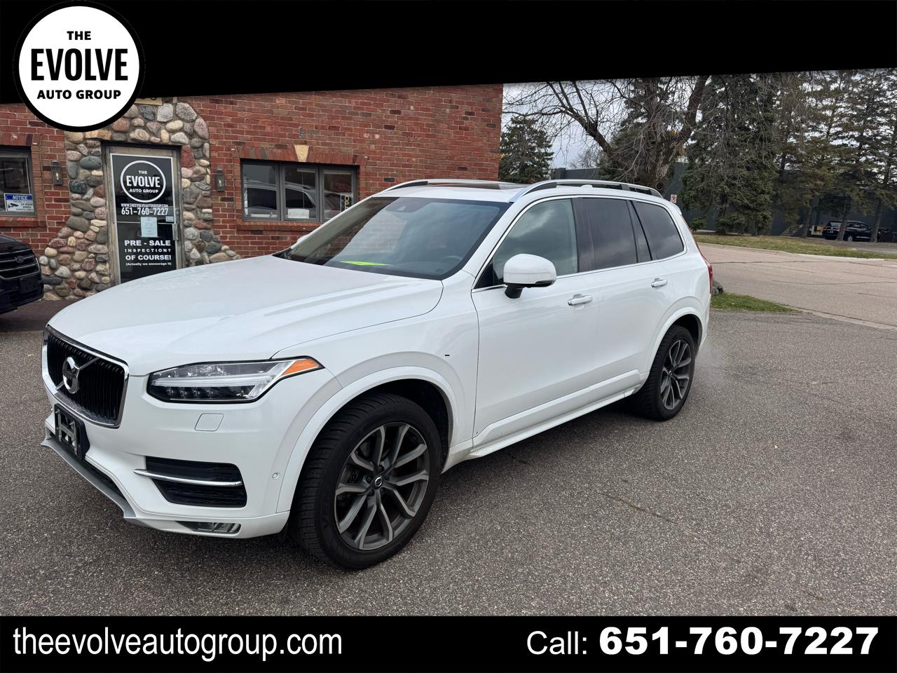 Volvo XC90 T6 Momentum AWD 2017 Volvo XC90 T6 Momentum AWD 2017