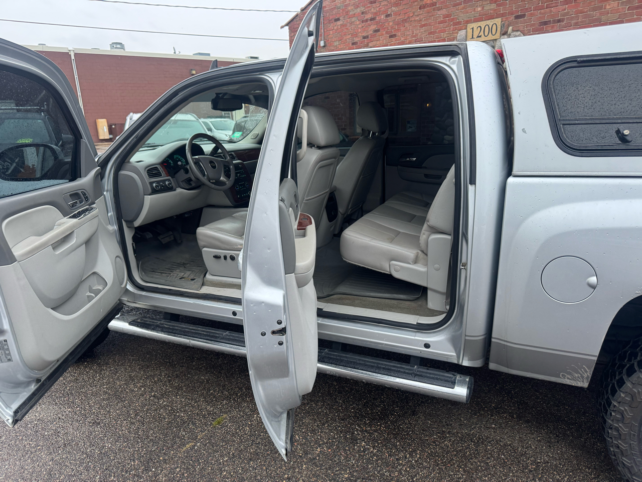 Chevrolet Silverado 1500 LTZ Crew Cab 4WD 2013 Chevrolet Silverado 1500 LTZ Crew Cab 4WD 2013