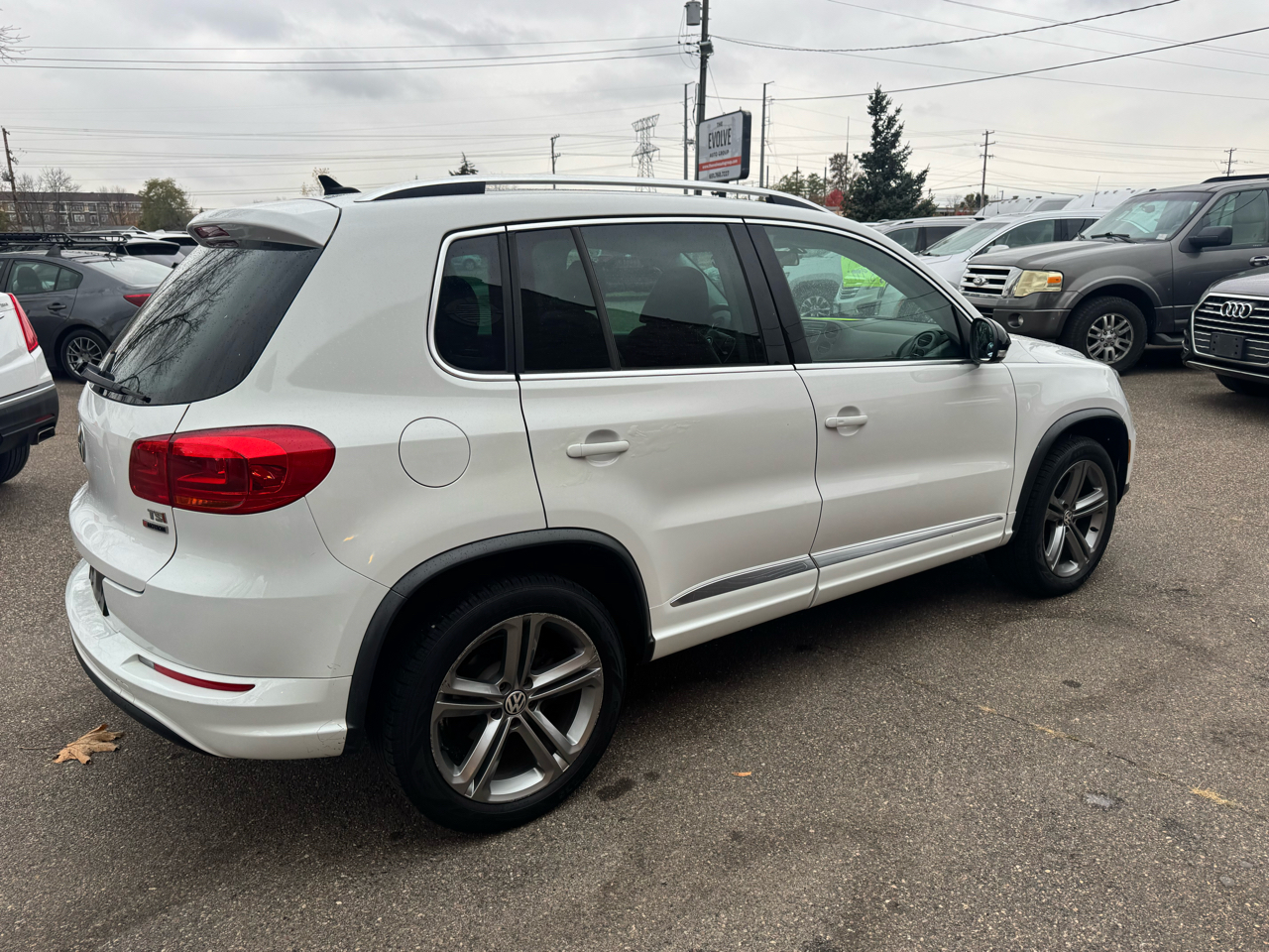 Volkswagen Tiguan Sport 4Motion 2017 Volkswagen Tiguan Sport 4Motion 2017