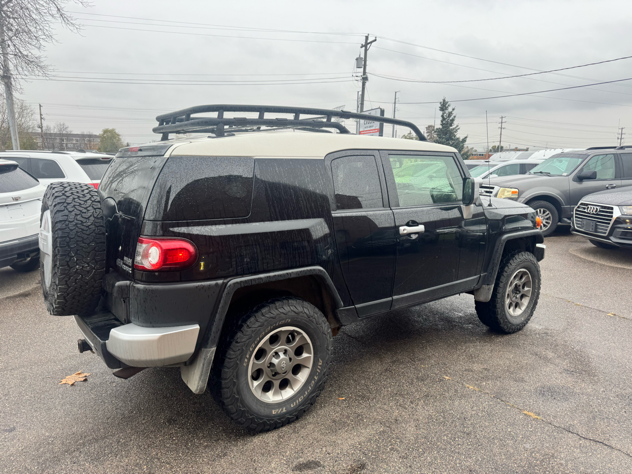 Toyota FJ Cruiser 4WD AT 2012 Toyota FJ Cruiser 4WD AT 2012