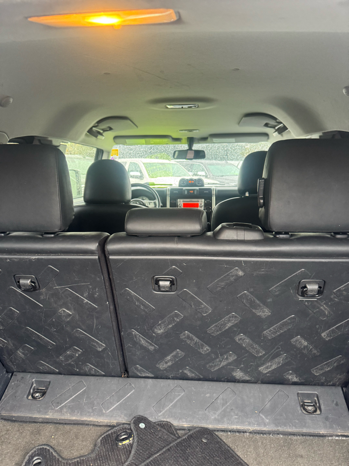 Toyota FJ Cruiser 4WD AT 2012 Toyota FJ Cruiser 4WD AT 2012